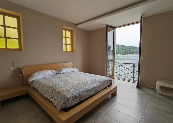 Lake View Cottage Beach